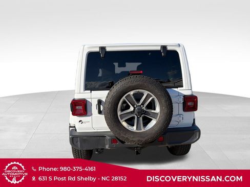 Used 2020 Jeep Wrangler Unlimited Sahara w/ Dual Top Group AWD/4WD image 7