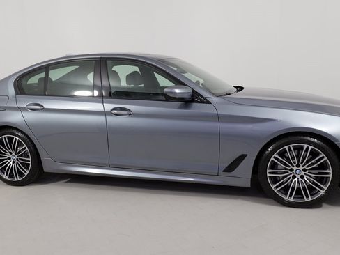 Used 2018 BMW 530i xDrive w/ M Sport Package image 23