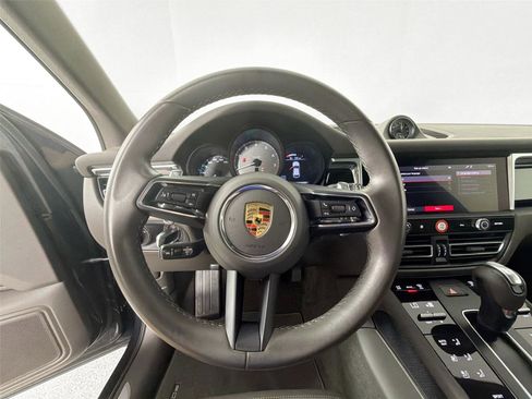 Certified 2023 Porsche Macan S AWD/4WD image 20
