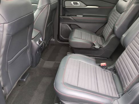 Used 2025 Ford Explorer ST-Line w/ Premium Package image 20