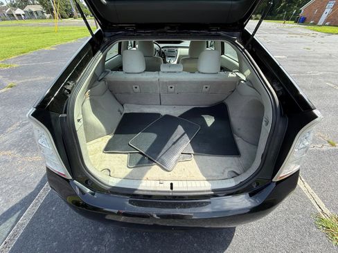 Used 2010 Toyota Prius Five FWD image 20