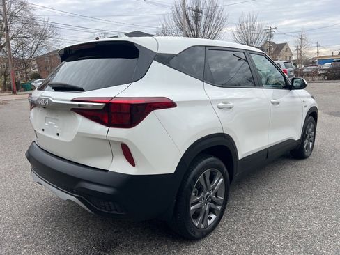 Used 2023 Kia Seltos LX image 5