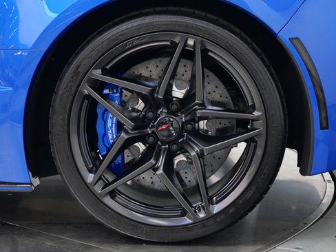 Used 2019 Chevrolet Corvette ZR1 RWD image 11