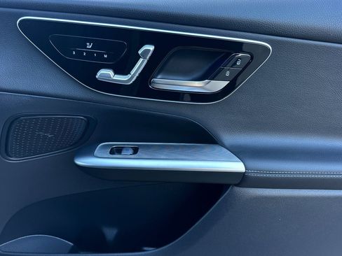 New 2026 Mercedes-Benz GLC 300 image 33