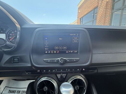 Used 2023 Chevrolet Camaro LT RWD image 4