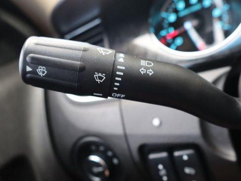 Used 2010 Ford Taurus Limited image 32