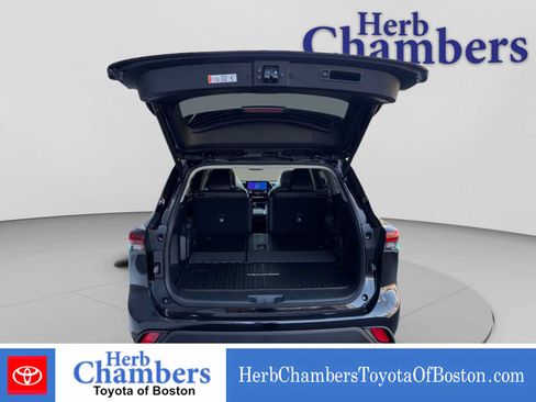 New 2026 Toyota Highlander XLE AWD/4WD image 4