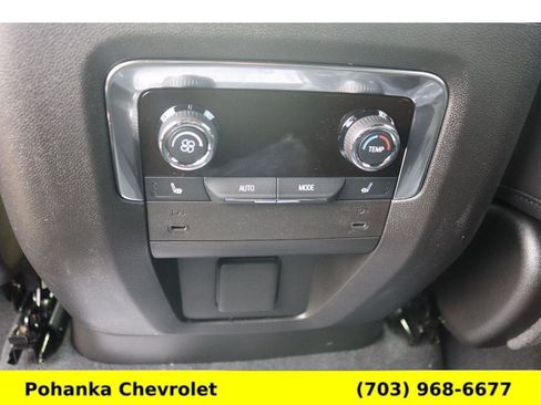 Used 2025 Chevrolet Suburban Premier image 26