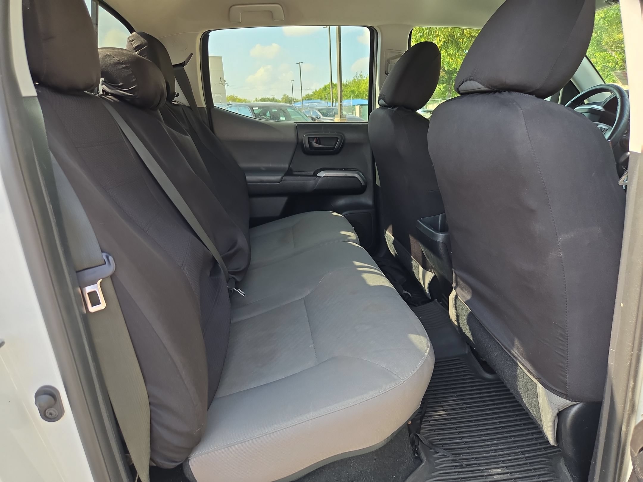 Used 2021 Toyota Tacoma SR5 RWD image 25
