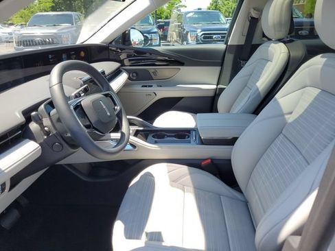 New 2026 Lincoln Nautilus Reserve AWD/4WD image 10