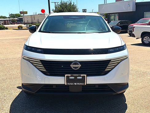 Used 2025 Nissan Murano SV AWD/4WD image 11