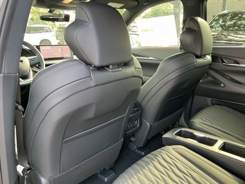 New 2026 INFINITI QX60 Autograph w/ Dark Cargo Package image 28