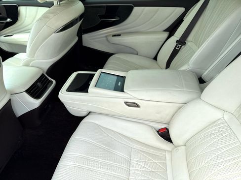 Used 2018 Lexus LS 500 image 46