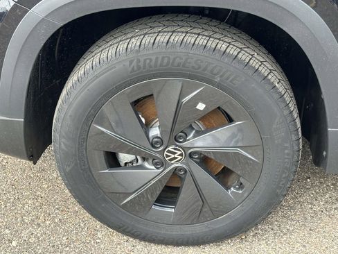 New 2026 Volkswagen Taos S FWD image 7
