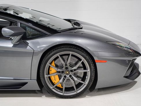 Used 2014 Lamborghini Aventador LP 700-4 image 22