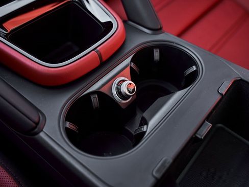 Used 2024 Porsche Cayenne Coupe image 63