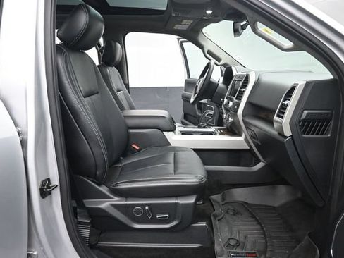 Used 2018 Ford F150 Lariat w/ Equipment Group 502A Luxury AWD/4WD image 31