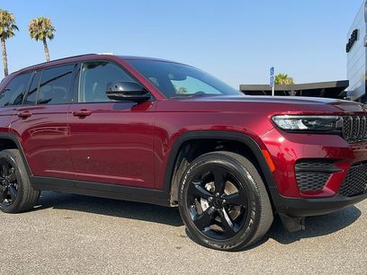 Used 2023 Jeep Grand Cherokee Altitude