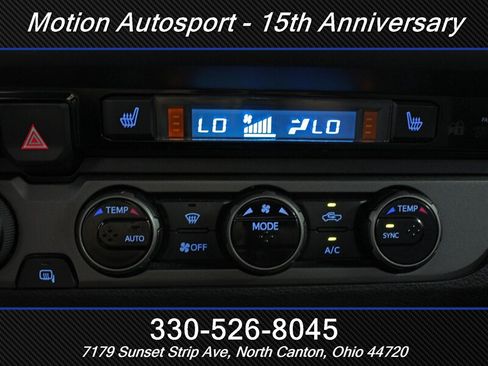 Used 2017 Toyota Tacoma SR5 AWD/4WD image 18