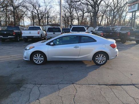 Used 2015 Kia Forte Koup EX w/ EX Premium Package image 2