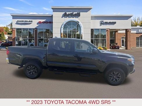 Used 2023 Toyota Tacoma SR5 AWD/4WD image 7