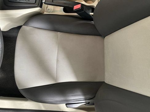 Used 2012 Ford Fiesta S FWD image 17