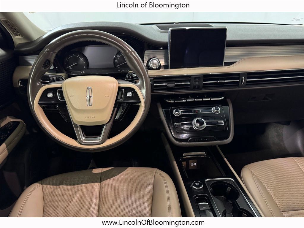 Used 2022 Lincoln Corsair AWD w/ Premium Package image 17