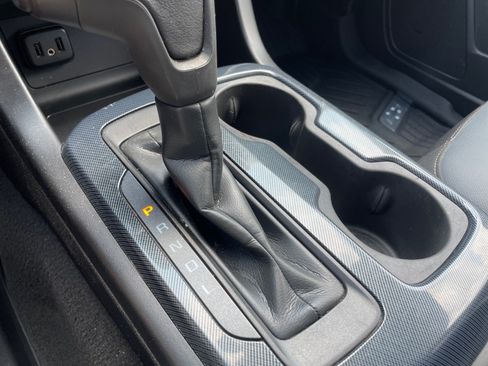 Used 2019 Chevrolet Colorado Z71 AWD/4WD image 10
