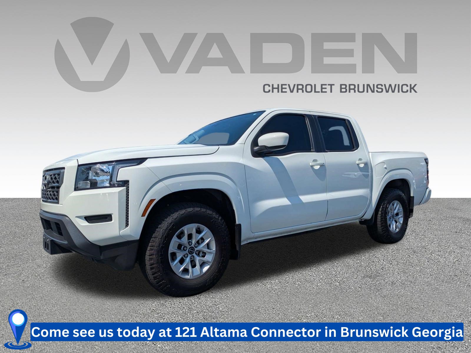 Used 2024 Nissan Frontier SV RWD image 1