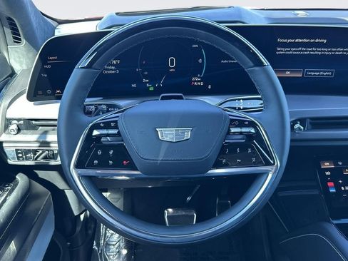New 2026 Cadillac Vistiq Platinum AWD/4WD image 8