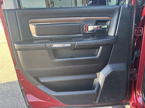 Used 2015 RAM 2500 Laramie w/ Convenience Group image 39