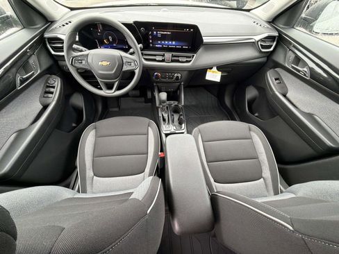 New 2026 Chevrolet TrailBlazer LS image 2