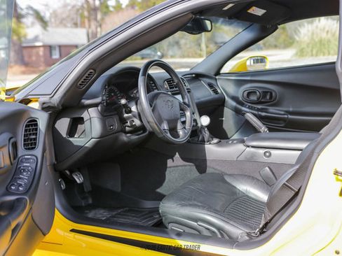 Used 2003 Chevrolet Corvette Z06 w/ Memory Package, 3 Drivers image 26