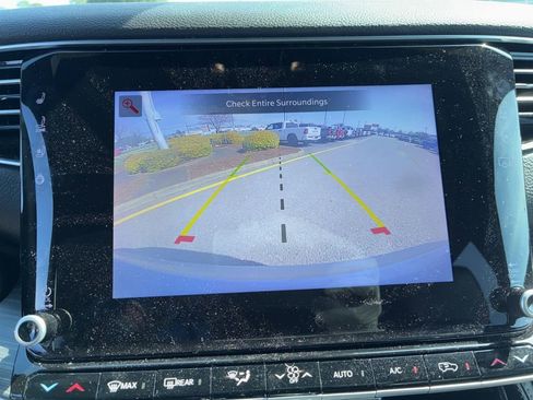 Used 2024 Jeep Wagoneer Series II w/ Flexible Seating Group image 22