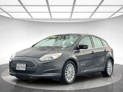 Used 2017 Ford Focus Electric Hatchback image 9