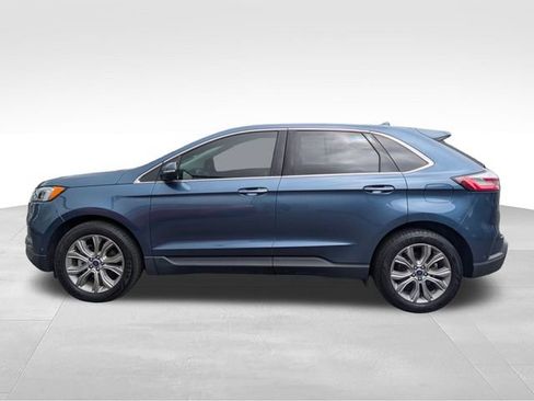 Used 2019 Ford Edge Titanium w/ Equipment Group 301A FWD image 4