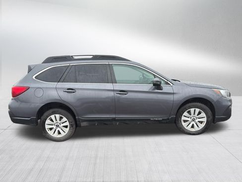 Used 2019 Subaru Outback 2.5i Premium AWD/4WD image 5