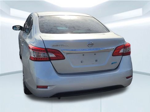 Used 2014 Nissan Sentra S image 5