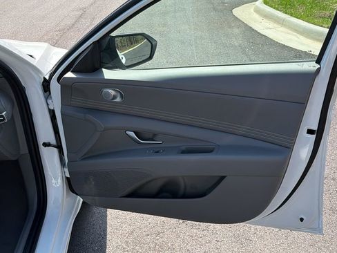 New 2026 Hyundai Elantra Sport FWD image 15