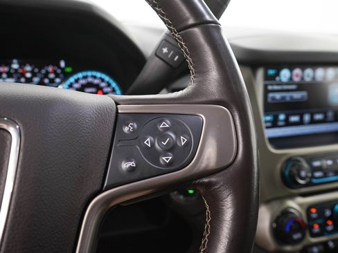 Used 2019 GMC Yukon XL Denali w/ Denali Ultimate Package AWD/4WD image 32
