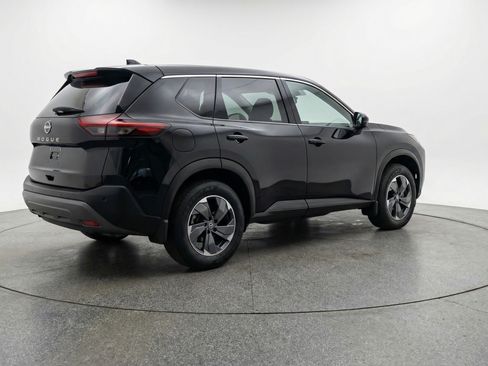 Used 2025 Nissan Rogue SV image 9