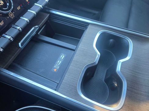 Used 2024 GMC Acadia Denali w/ Super Cruise Package image 32