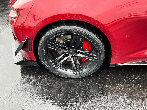 Used 2021 Chevrolet Camaro ZL1 RWD image 10