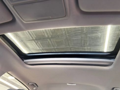 Used 2017 Honda Accord Touring image 30