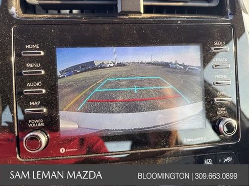 Used 2022 Toyota Prius LE FWD image 5