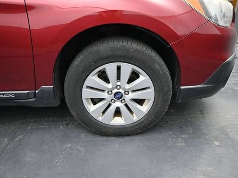 Used 2017 Subaru Outback 2.5i Premium AWD/4WD image 41