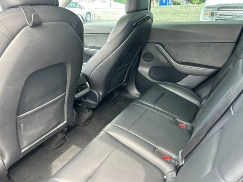 Used 2022 Tesla Model Y Performance AWD/4WD image 28