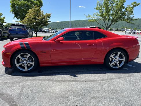 Used 2014 Chevrolet Camaro SS w/ RS Package RWD image 8