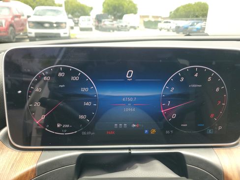 Used 2025 Mercedes-Benz C 300 Sedan image 30