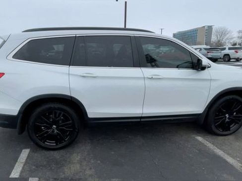 Used 2022 Honda Pilot Special Edition image 2